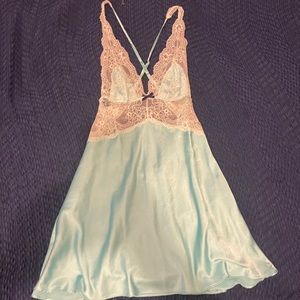 Vintage Victoria’s Secret slip top light blue  (longline) size small